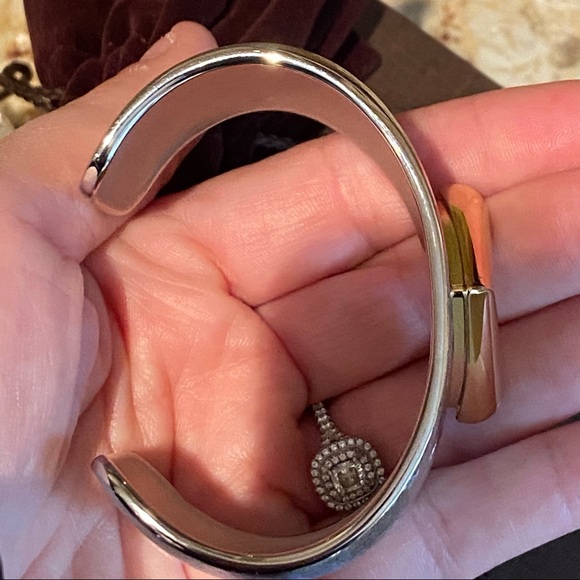 Louis Vuitton wrist cuff (w/3 interchangeable V’s) - Picture 8 of 12